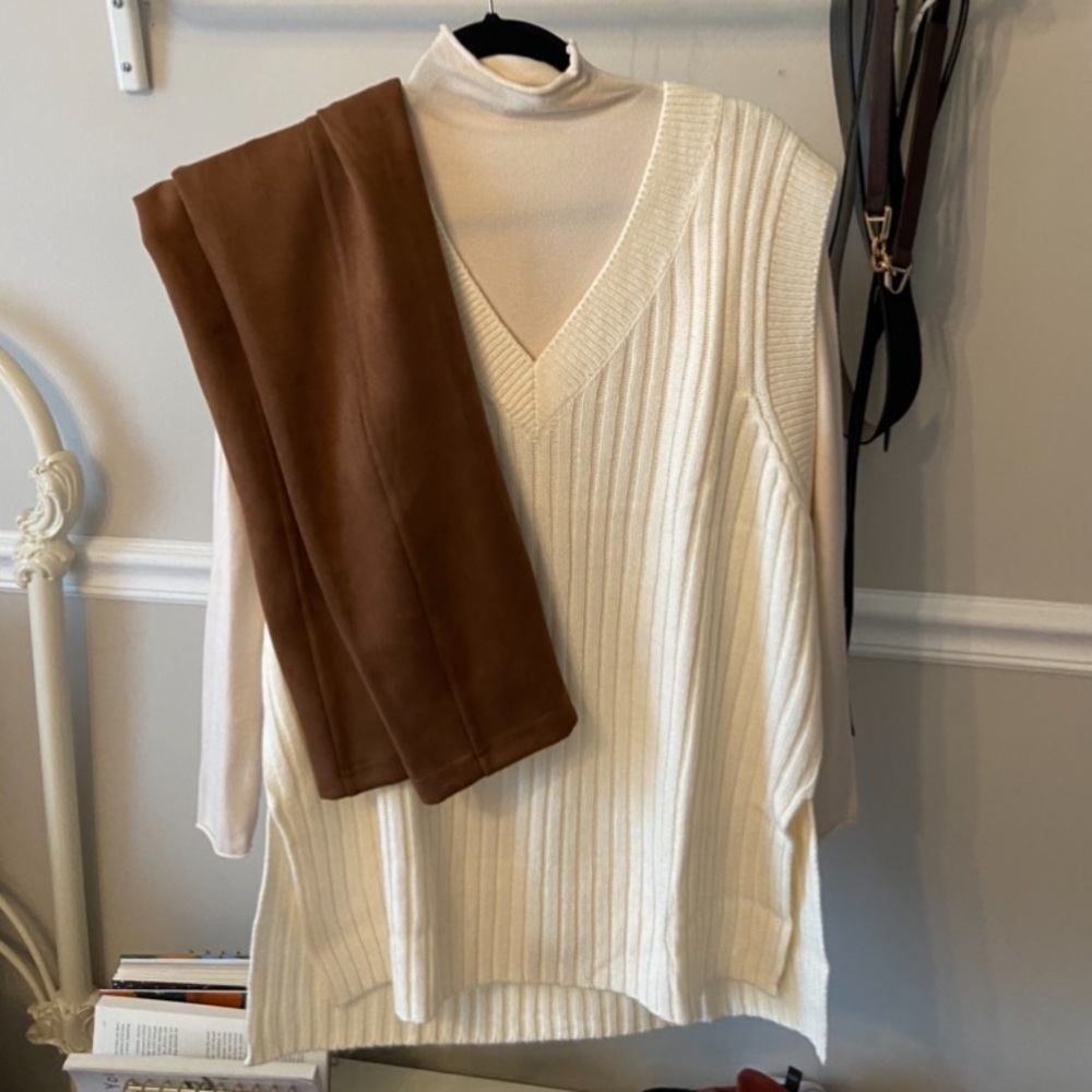 H&M Cream Knit Sweater Vest